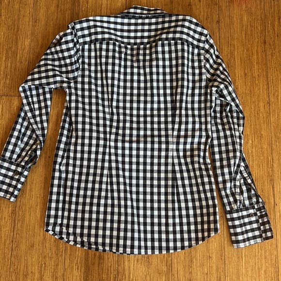 NWOT Banana Republic Crisp Tailored Button Down - Picture 4 of 6